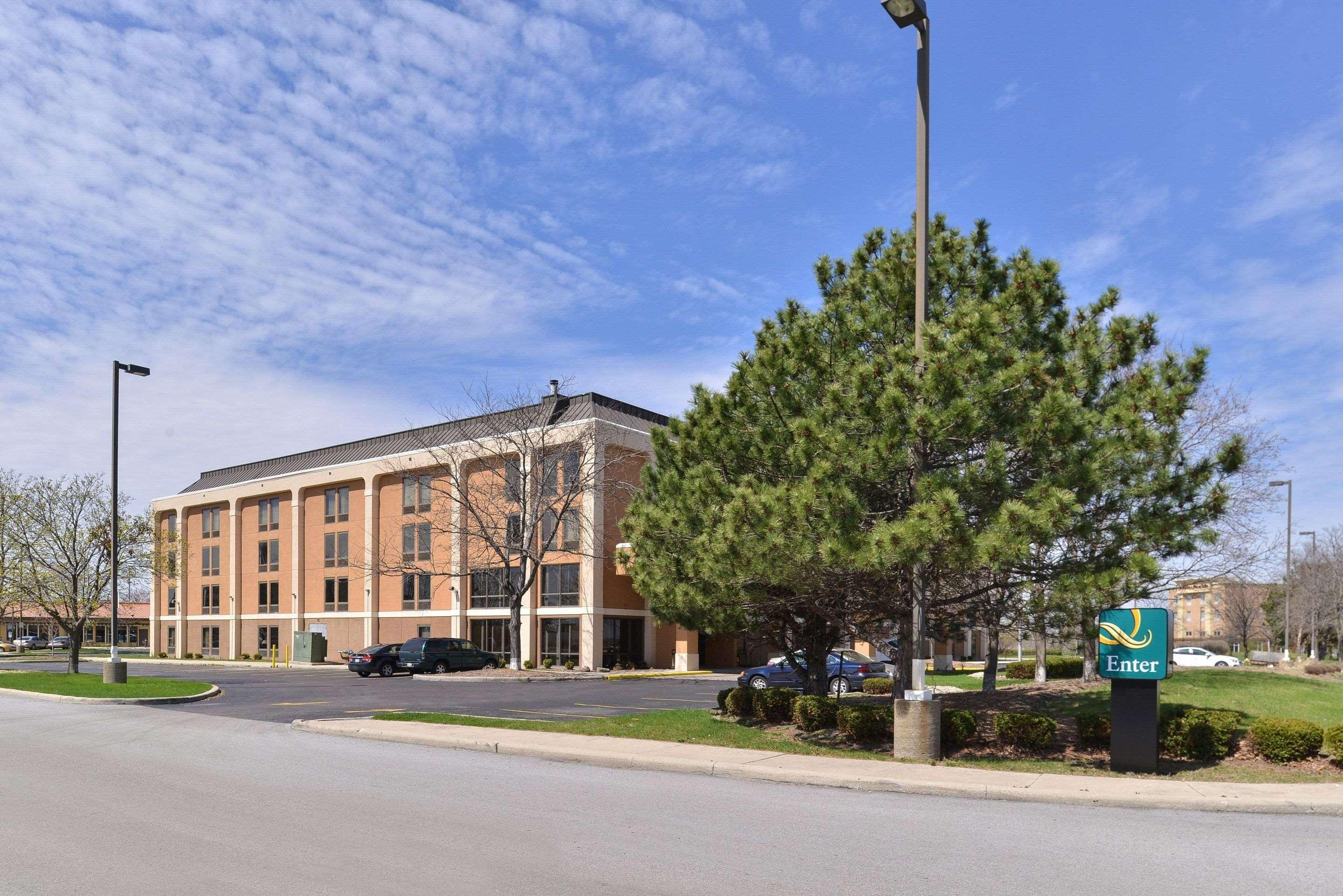Quality Inn & Suites Matteson Near I-57 Exterior photo